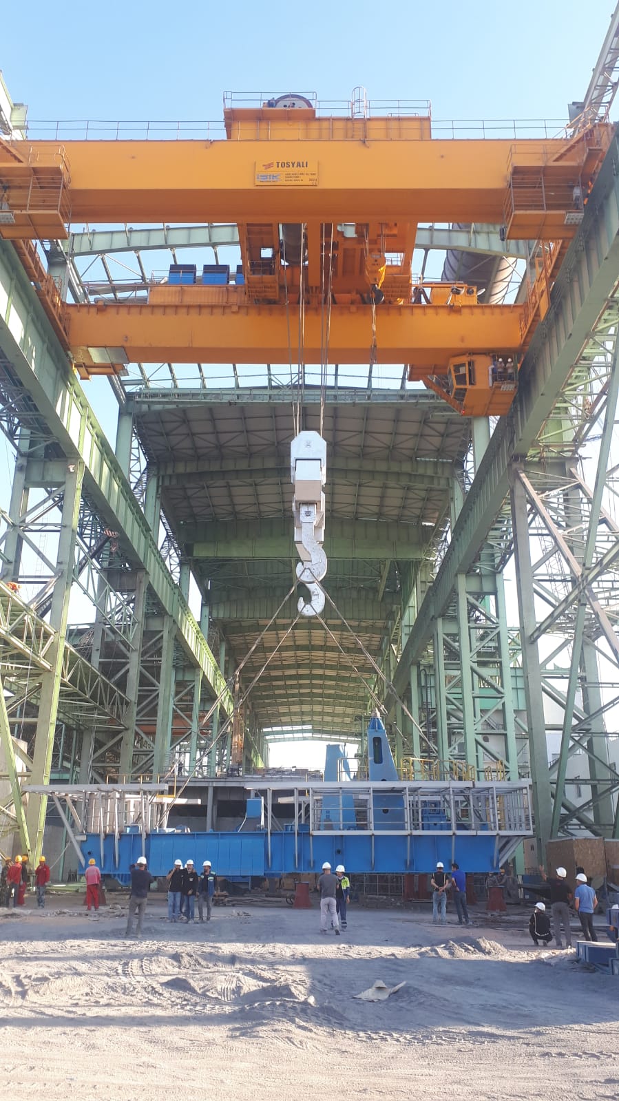Overhead crane at the Tosyalı steel plant